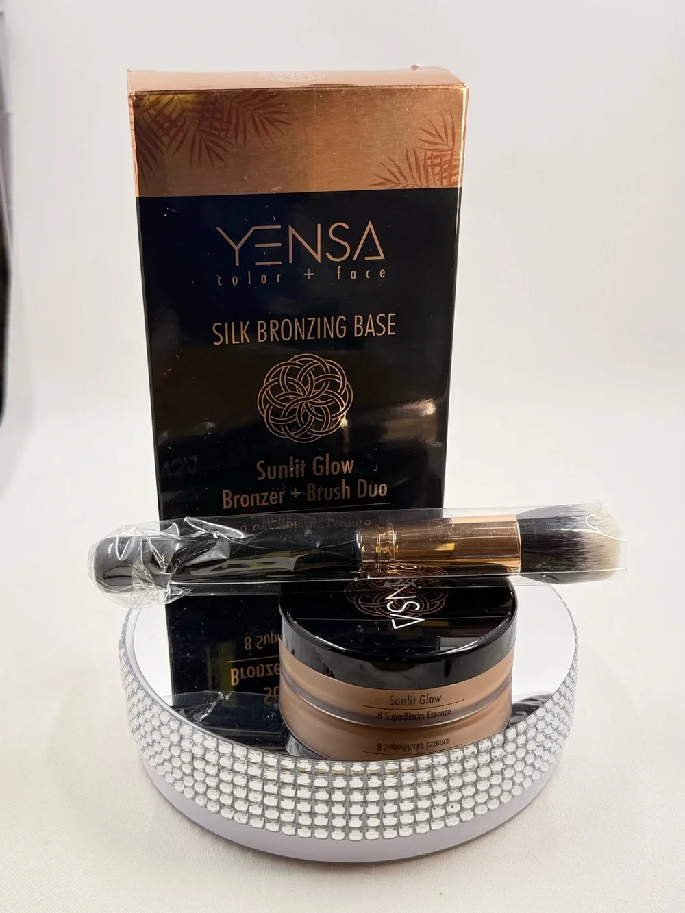 YENSA Sunlit Glow Silk Bronzing Base - Warm Yellow (with Brush)